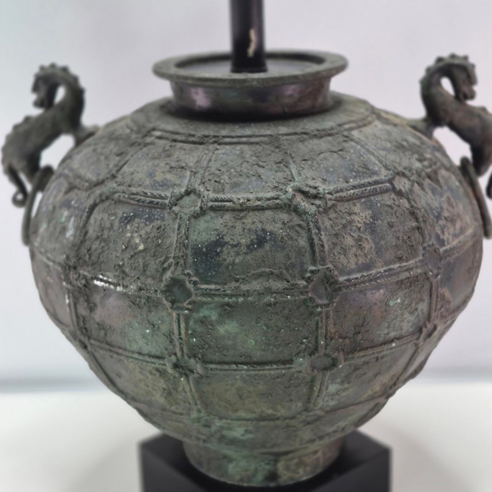 Antique Chinese Bronze Wine Vessel Table Lamp